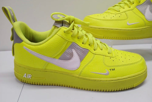Nike Air Force 1 07 LV8 Utility Volt